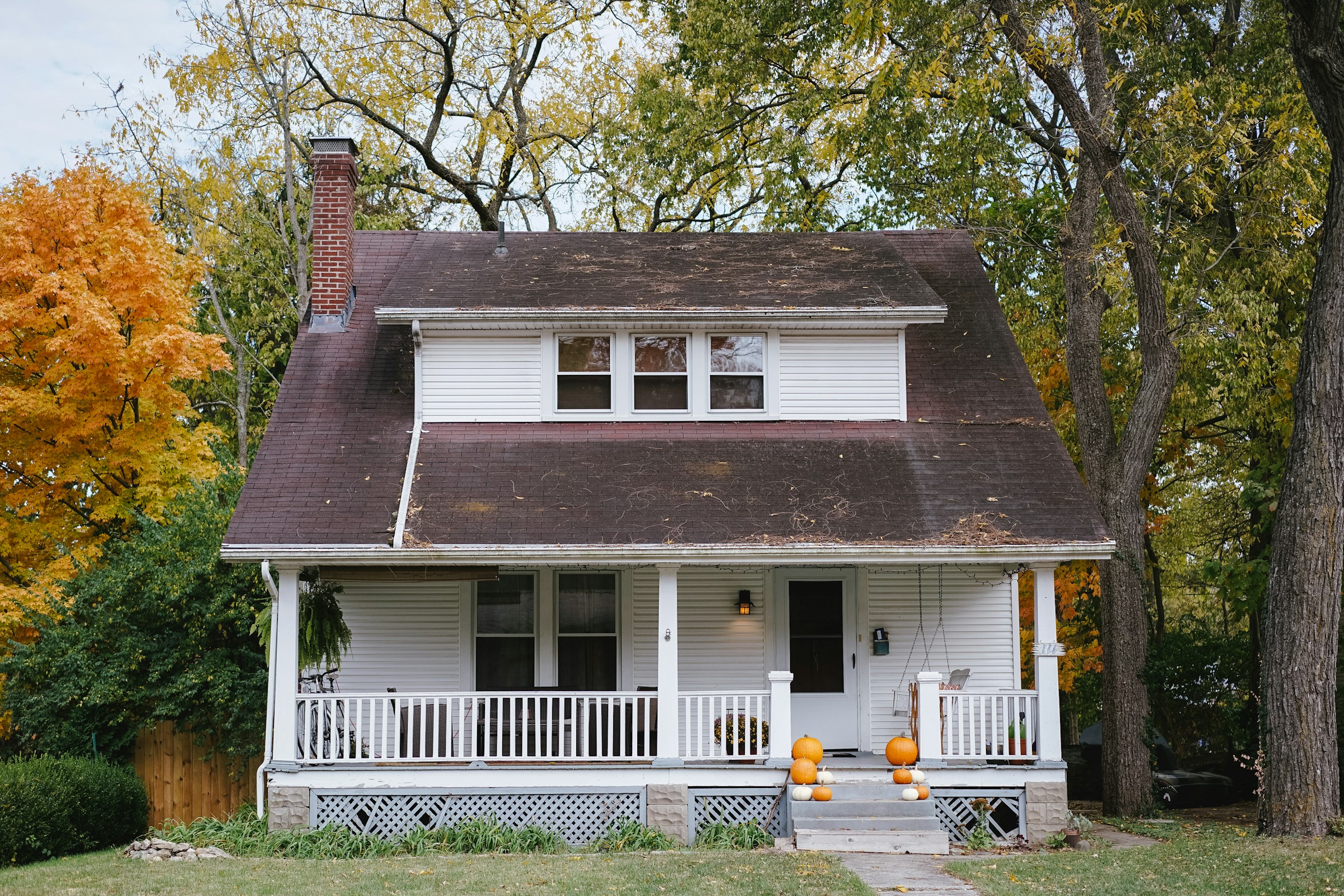 A house surrounded by trees | Source: Unsplash