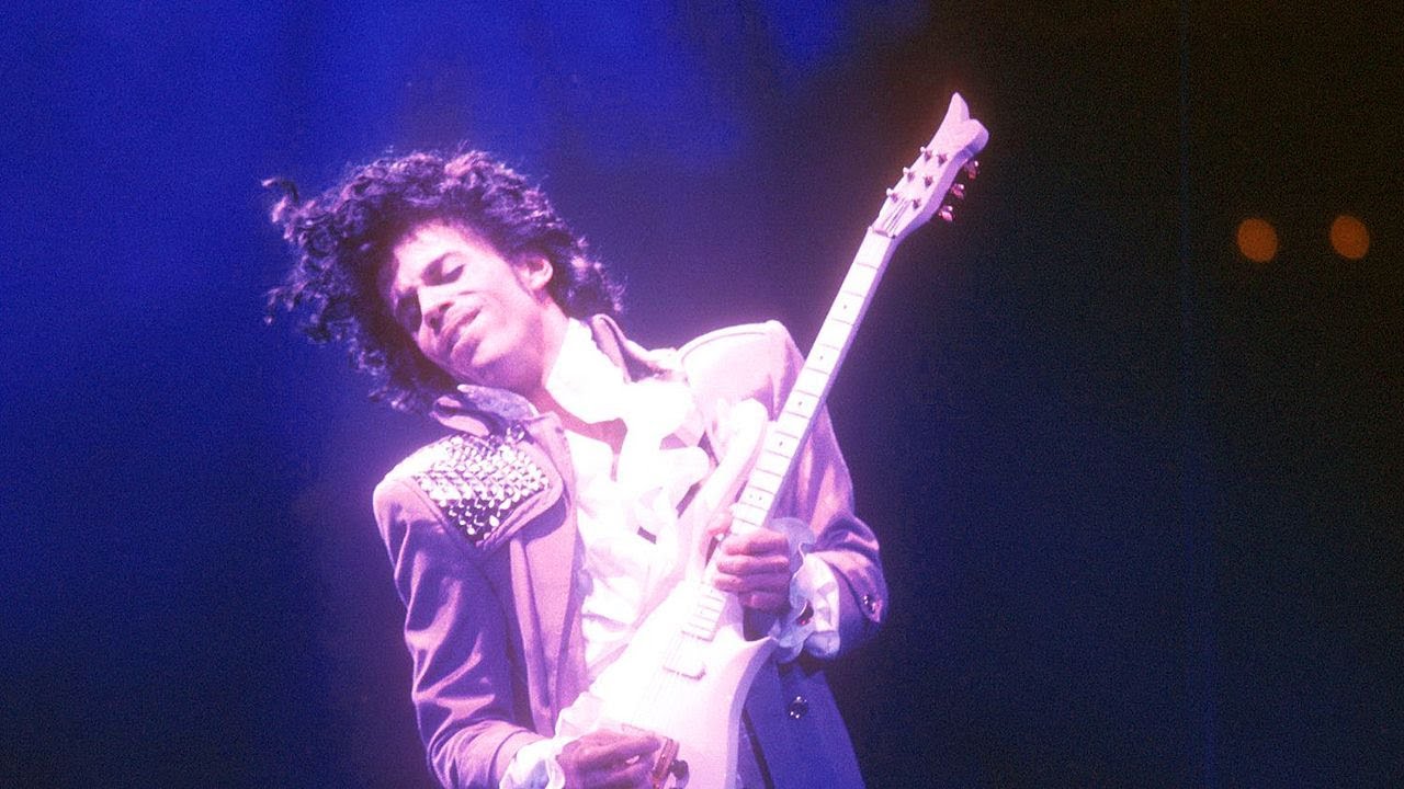 Prince - Purple Rain (Official Video) - YouTube