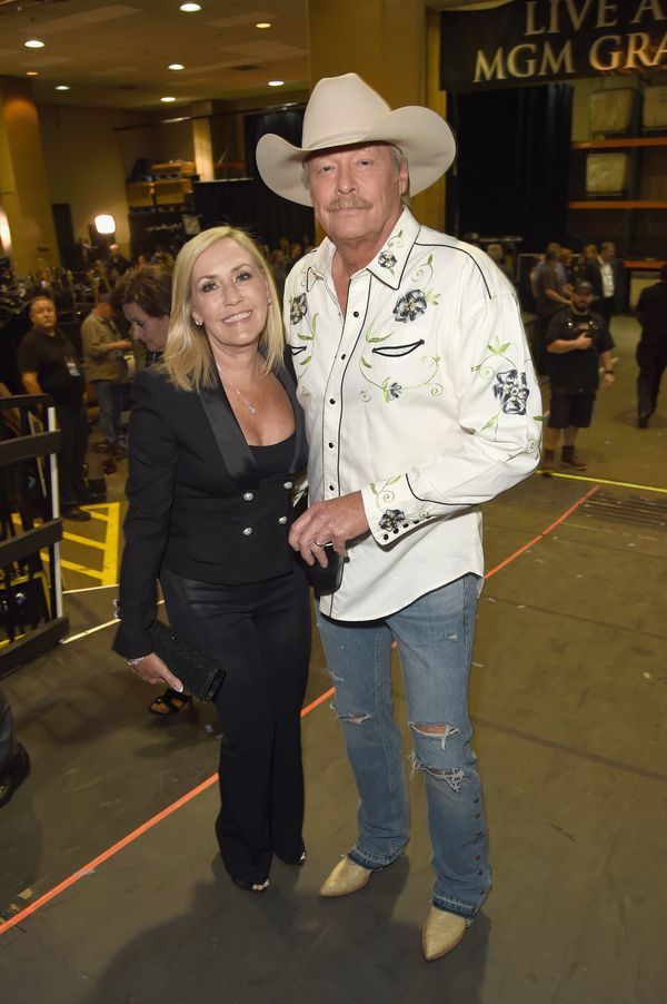 Denise and Alan Jackson at the 53rd Academy of Country Music Awards on April 15, 2018, in Las Vegas | Source: Getty Images